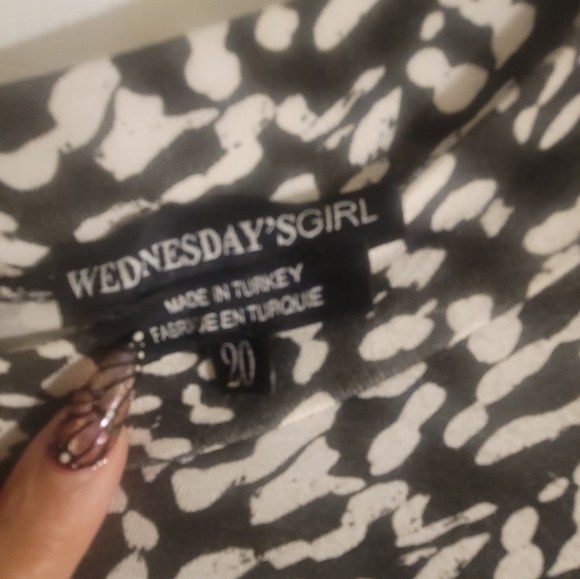 Wednesday's Girl Curve midi dress - Picture 5 of 6